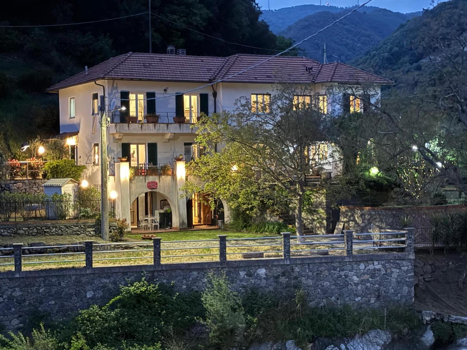 Appartamento In Villa A 5 Km Dal Mare Albisola Superiore Dış mekan fotoğraf